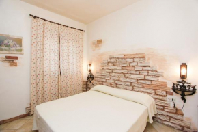 La casa dell'olivastro Agrustos